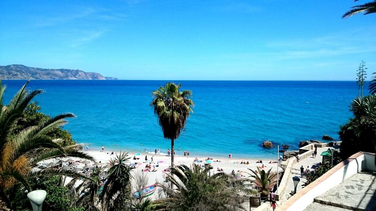 Central Nerja Esterno foto